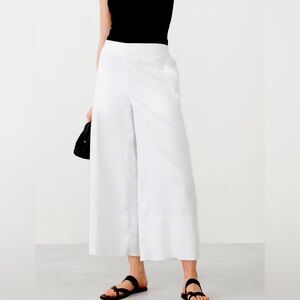 Banana Republic White linen blend Wide-Leg Pants. Size Medium. NWT.